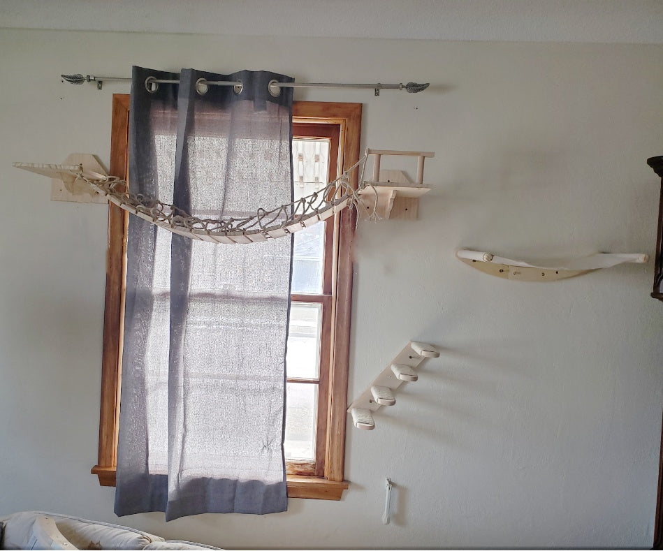 Wooden Wall-Mounted Cat Ladder